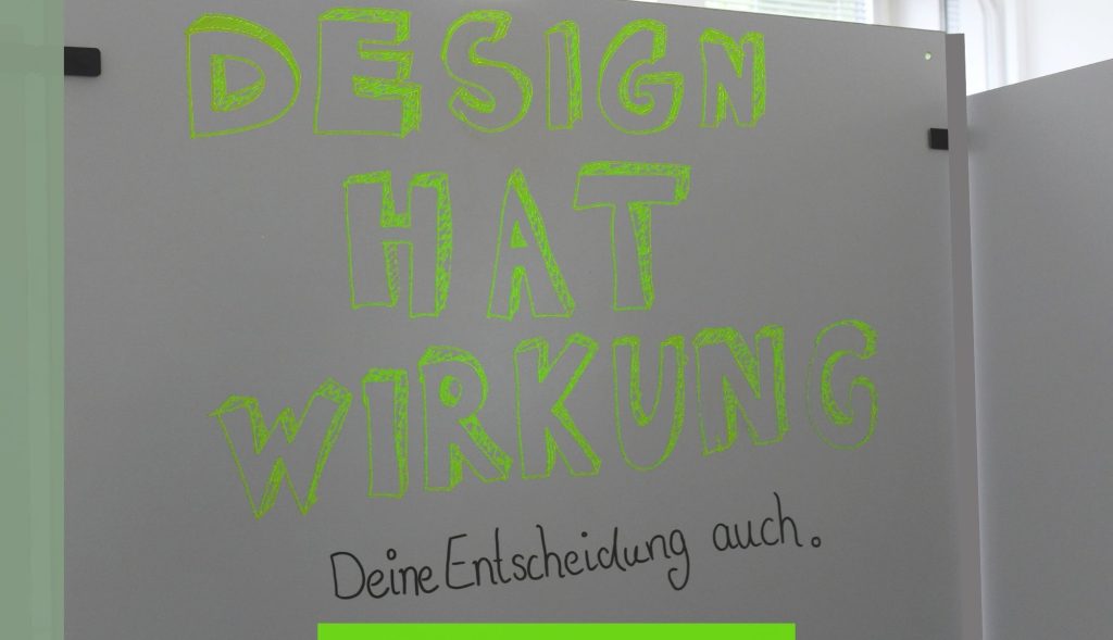 Design hat Wirkung in neon-grüner Schrift